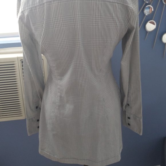 New York & Co Tunic top - Picture 4 of 6